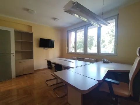 Izdavanje, poslovni prostor, 62m², Vračar Sve Podlokacije, Beograd - image 11