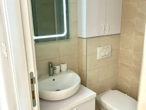 Rent, one bedroom apartment, 45m², City Kej, Podgorica - image 7