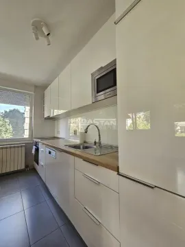 Prodaja, trosoban stan, 81m², Lekino Brdo, Voždovac Sve Podlokacije - image 5