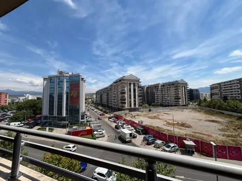 Prodaja, stan, 33m², City Kvart, Podgorica - image 9