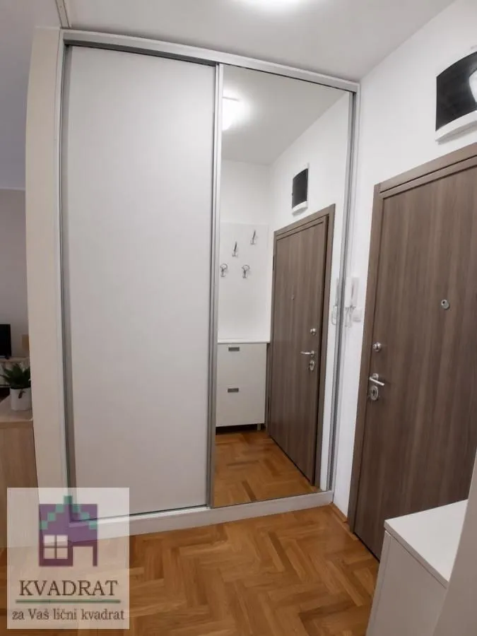 Rent, studio apartment, 33m², Centar, Novi Sad