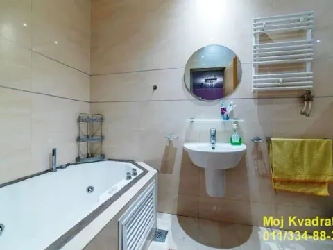 Izdavanje, četvorosoban stan, 131m², Vukov Spomenik, Zvezdara Sve Podlokacije - image 9