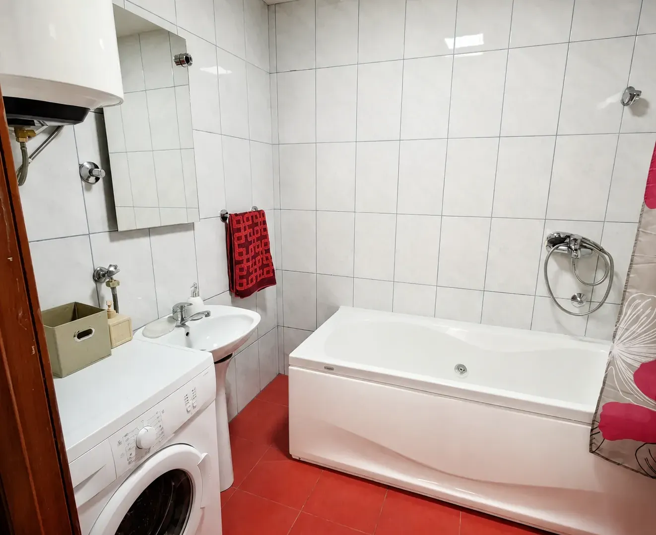 Izdavanje, jednosoban stan, 15m², Centar, Podgorica