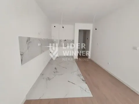 Sale, three bedroom apartment, 78m², Autokomanda, Voždovac Sve Podlokacije - image 7