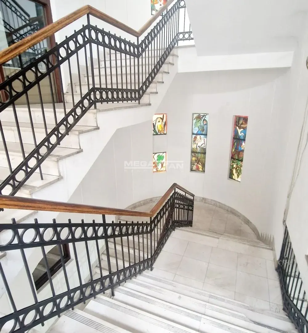Sale, office space, 38m², Savski Venac, Beograd