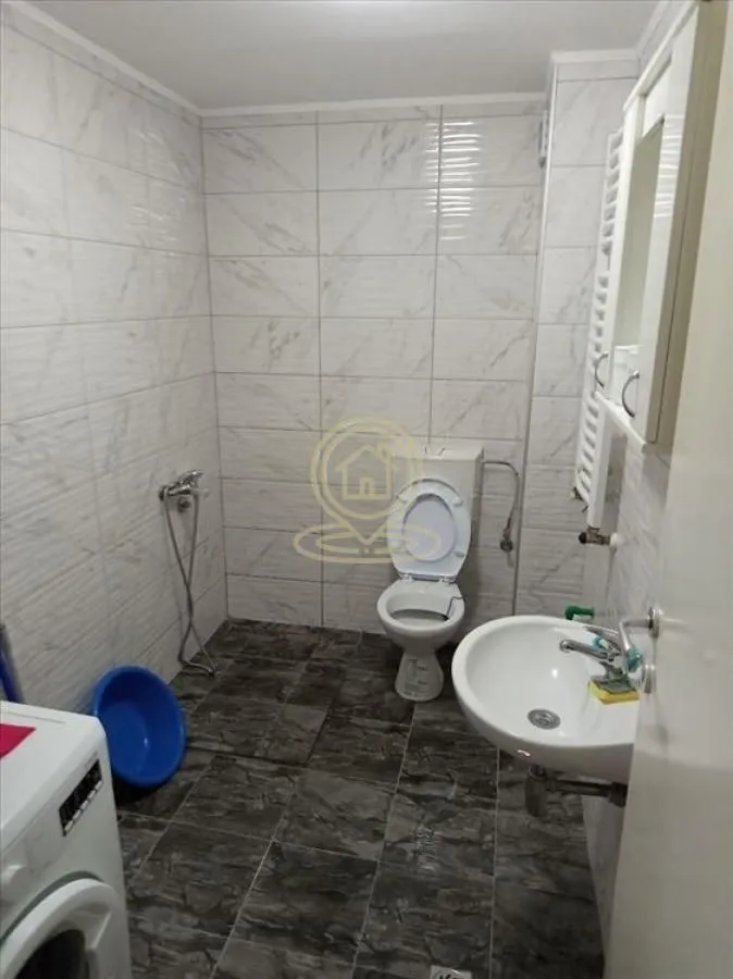 Prodaja, dvosoban stan, 51m², Erdoglija, Kragujevac