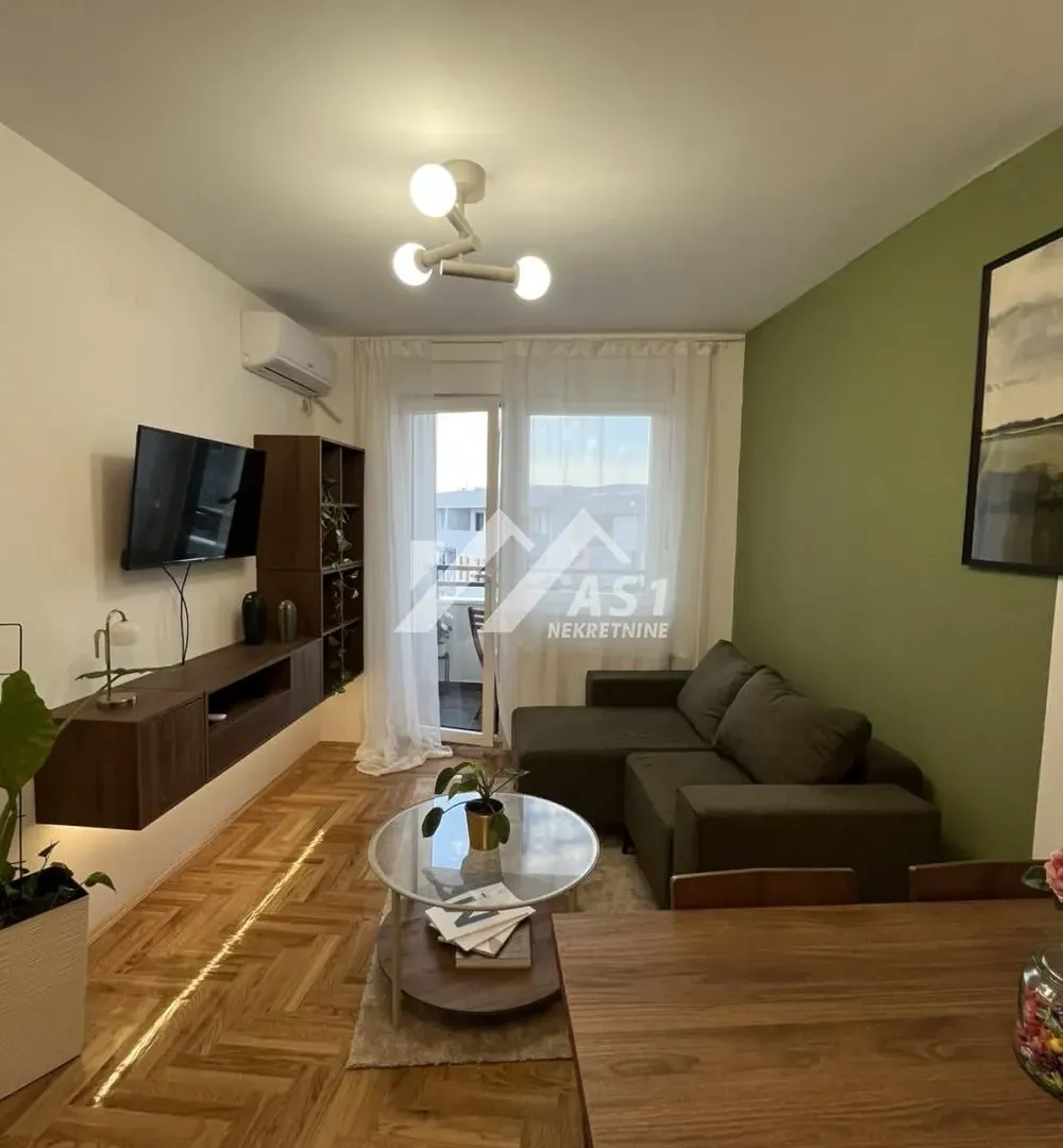 Izdavanje, jednosoban stan, 40m², Podbara, Novi Sad Sve Podlokacije