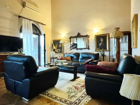 Rent, house, 280m², Gorica C, Podgorica - image 1