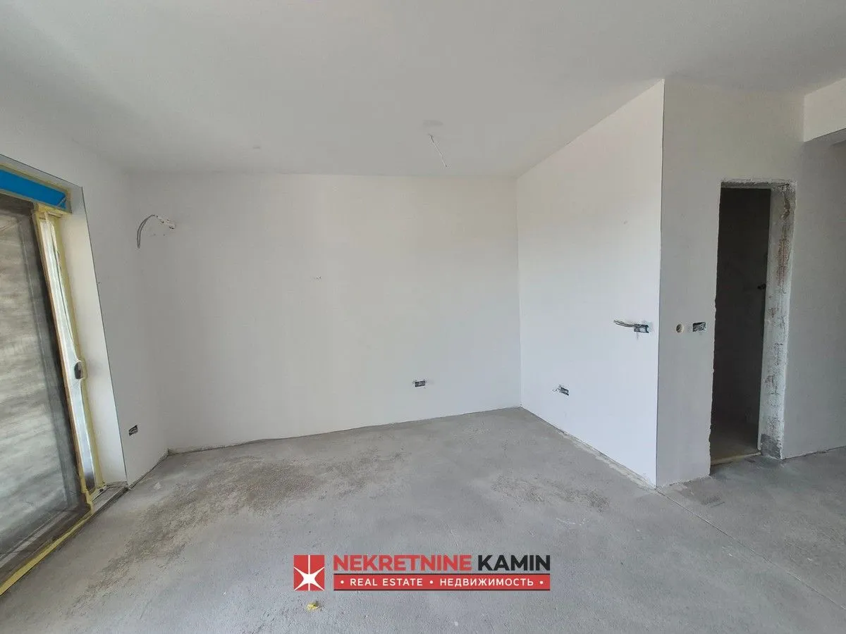 Prodaja, dvosoban stan, 77m², Podkošljun, Budva
