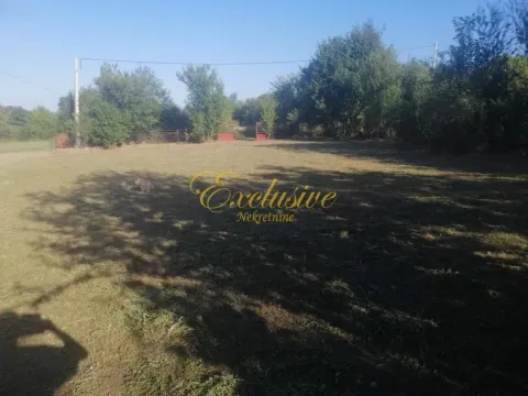 Zemljište in Koraćica