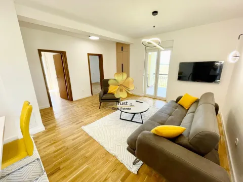 Izdavanje, dvosoban stan, 80m², Kruševac, Podgorica - image 4