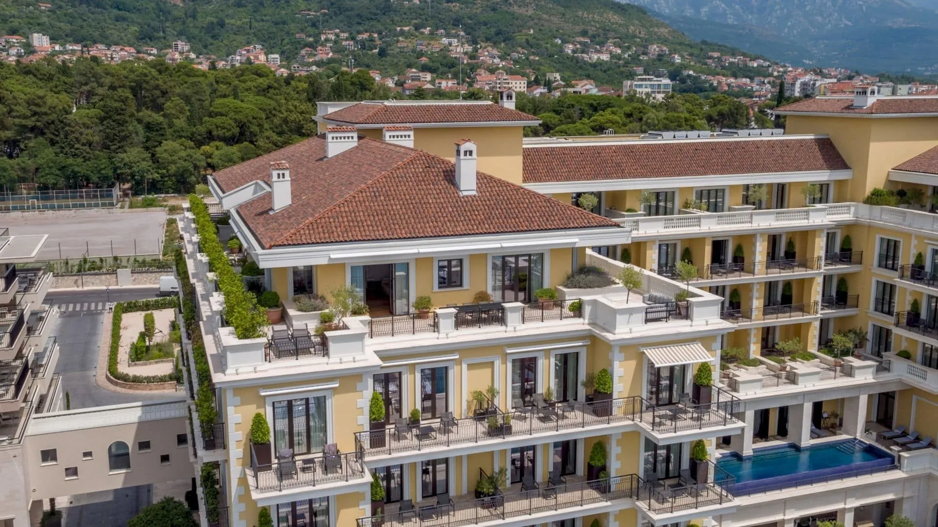 Sale, four bedroom apartment, 600m², Porto Montenegro, Tivat