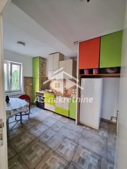 Rent, three bedroom apartment, 70m², Palilula Sve Podlokacije, Beograd