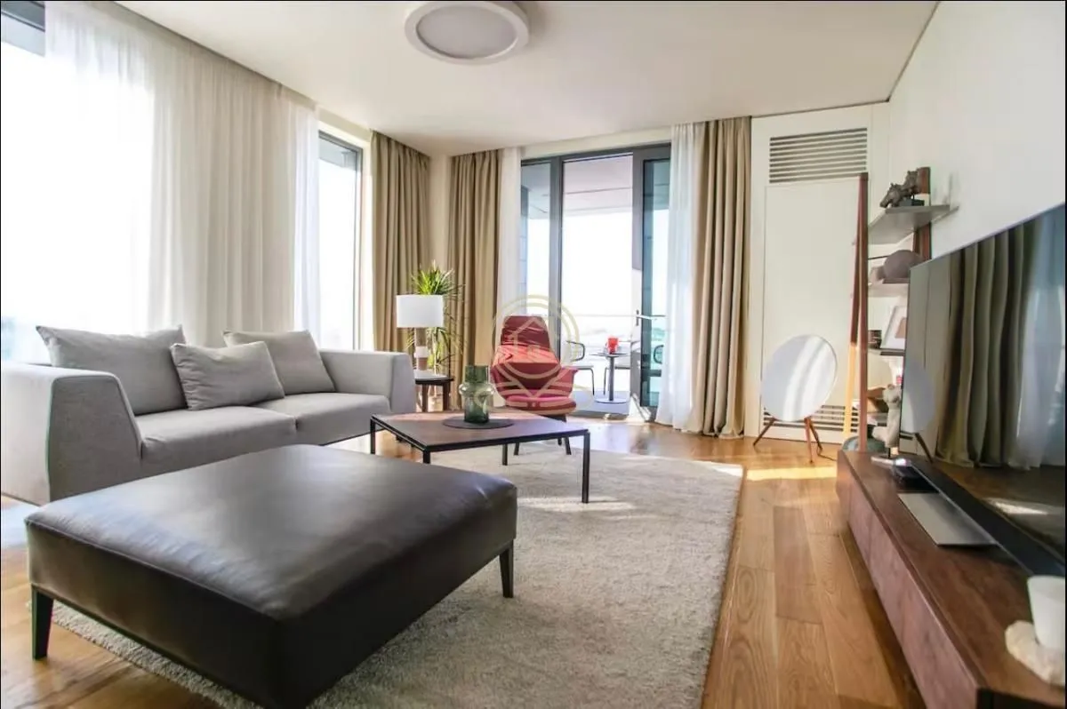 Rent, four bedroom apartment, 144m², Savski Venac, Beograd