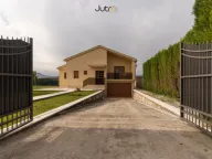 Rent, house, 170m², Dajbabe, Podgorica - image 1