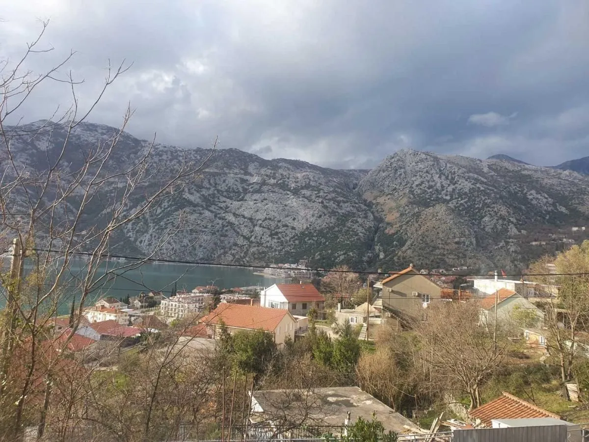 Prodaja, plac, 400m², Risan, Kotor