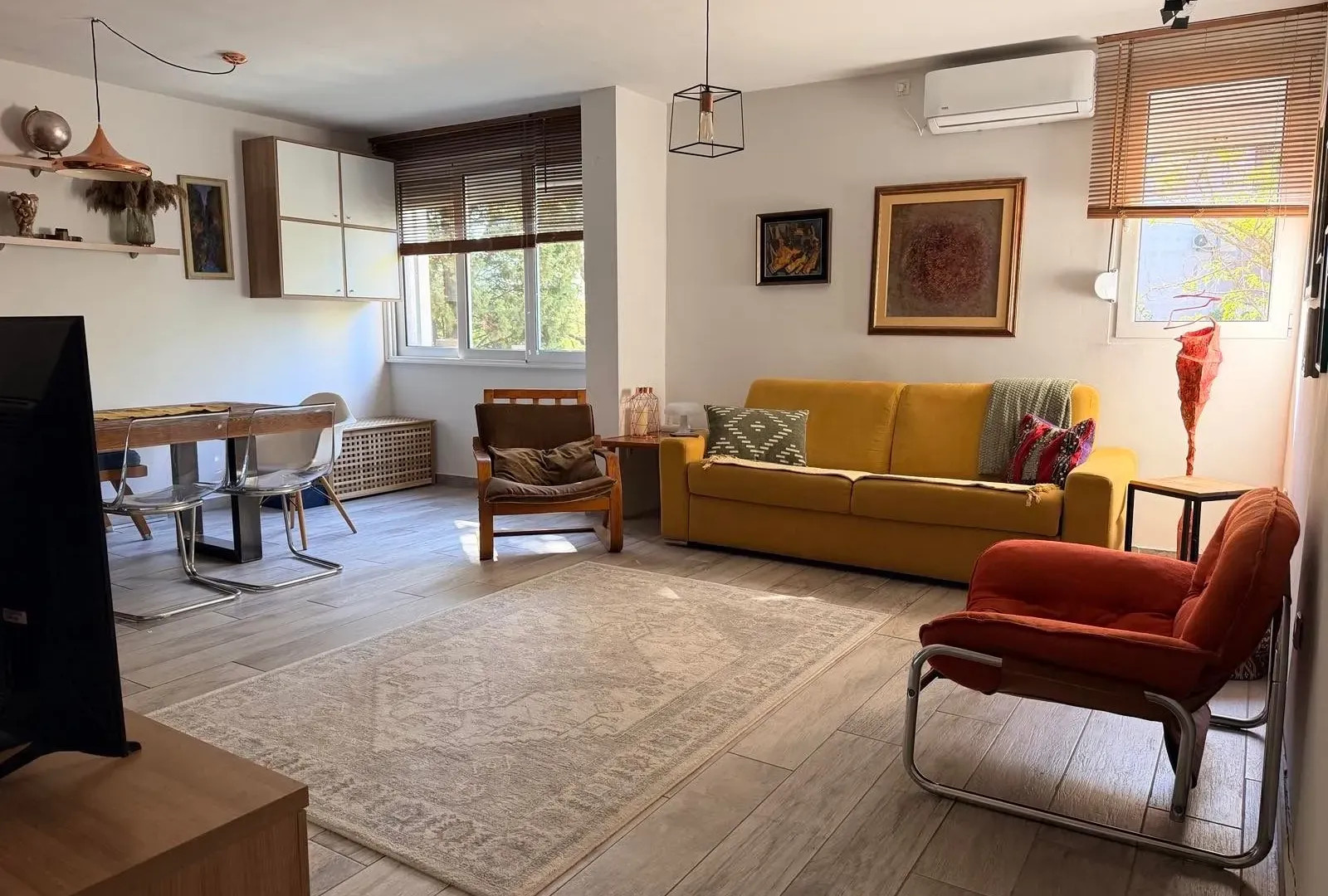 Izdavanje, jednosoban stan, 60m², Blok 5, Podgorica