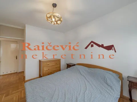 Prodaja, trosoban stan, 85m², Vračar Hram, Vračar Sve Podlokacije - image 20