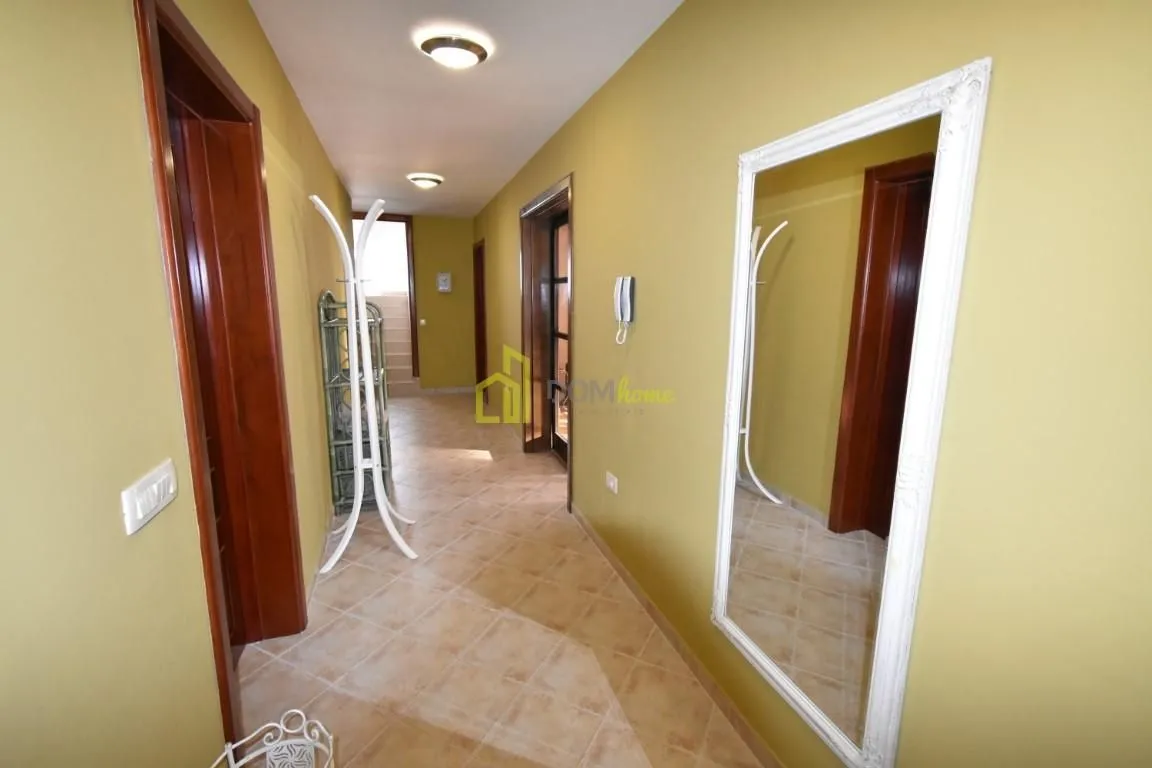 Sale, house, 191m², Tološi, Podgorica