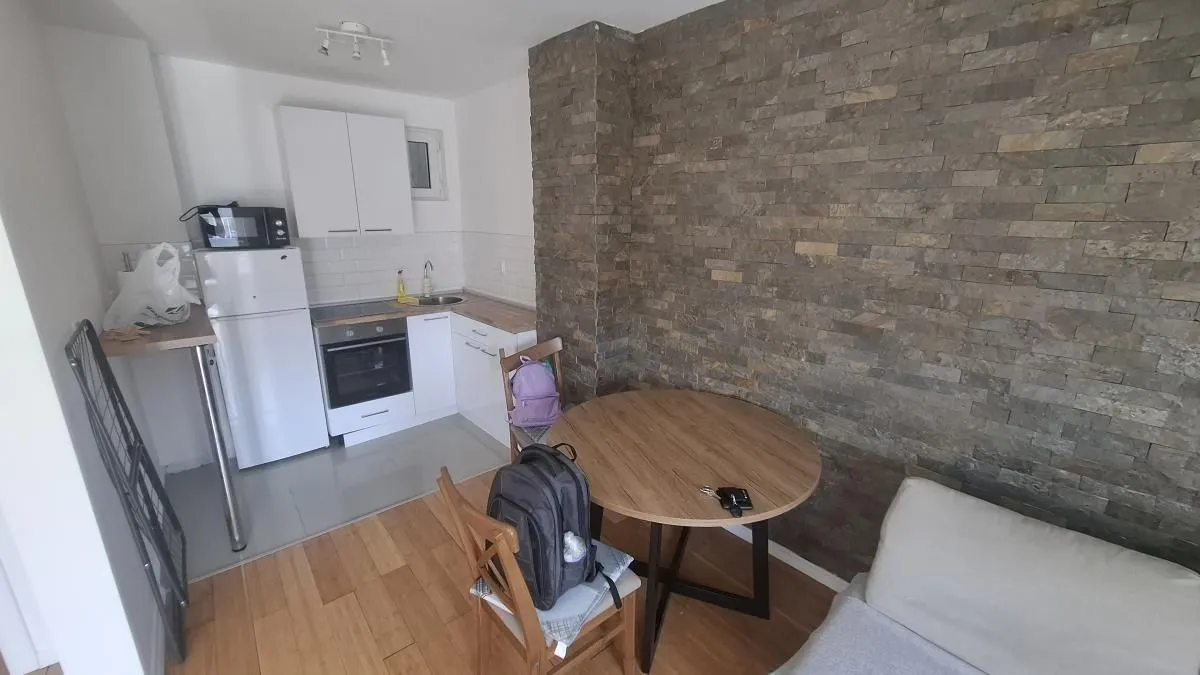 Izdavanje, jednosoban stan, 41m², Podbara, Novi Sad Sve Podlokacije