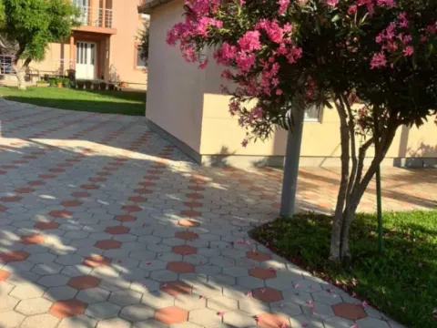 Izdavanje, kuća, 44m², Zabjelo, Podgorica - image 7