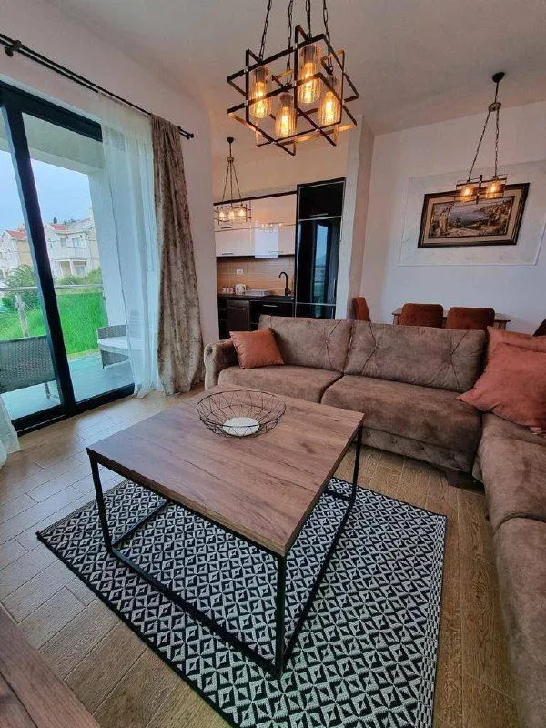 Prodaja, dvosoban stan, 72m², Bečići, Budva