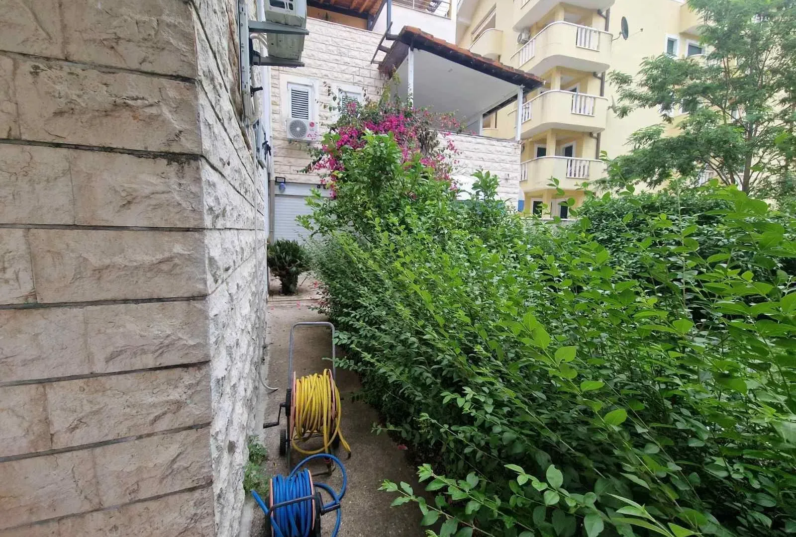 Sale, two bedroom apartment, 56m², Petrovac, Budva