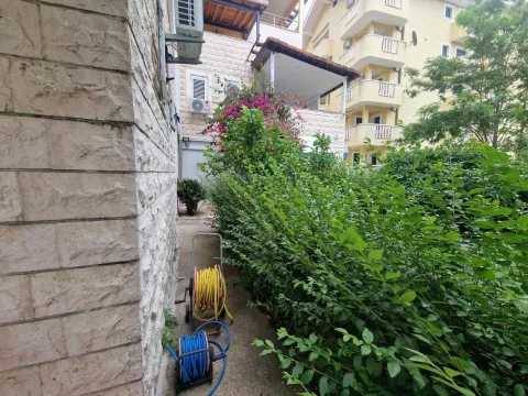 Sale, two bedroom apartment, 56m², Petrovac, Budva - image 21