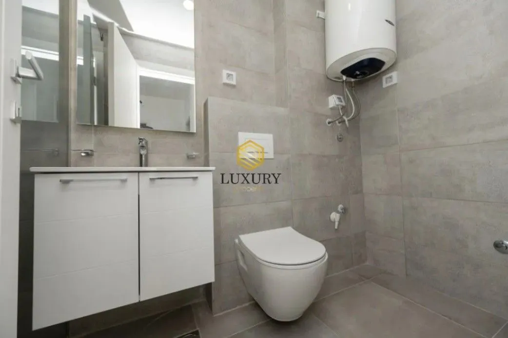 Prodaja, dvosoban stan, 65m², Stari Aerodrom, Podgorica