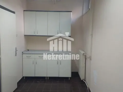 Izdavanje, poslovni prostor, 50m², Čukarica, Beograd - image 5