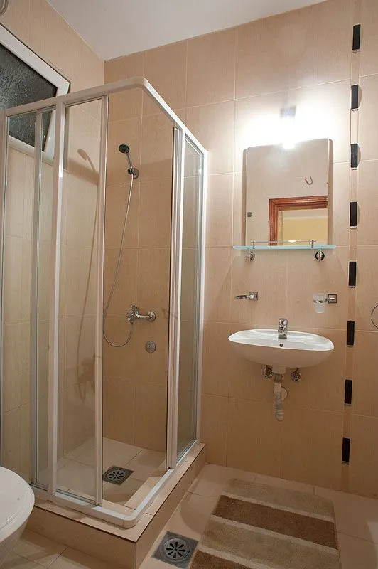 Prodaja, ugostiteljski objekat, 1723m², Buljarica, Budva