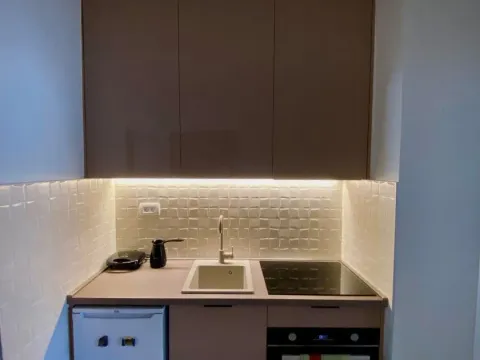 Rent, one bedroom apartment, 45m², Budva, Crna Gora - image 7