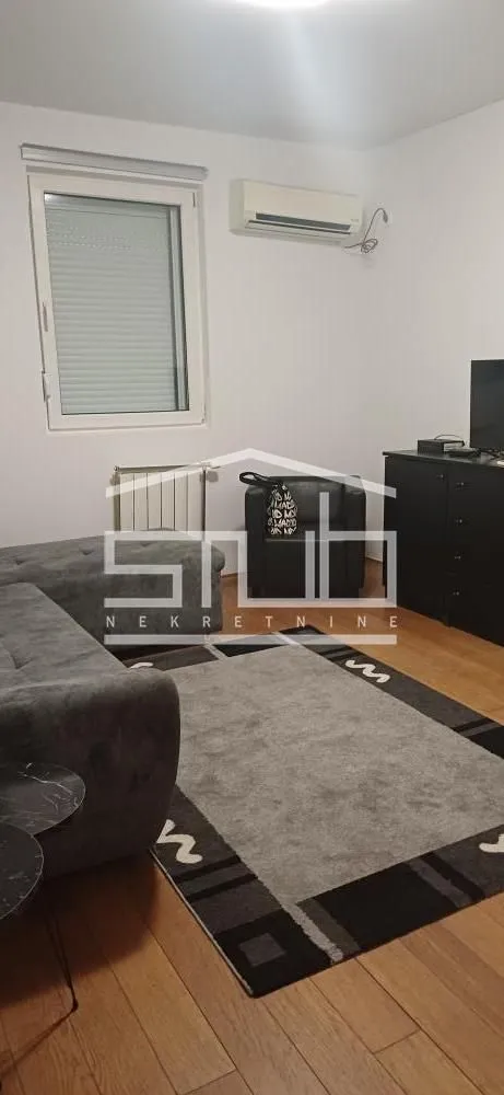 Izdavanje, jednosoban stan, 32m², Karaburma, Palilula Sve Podlokacije