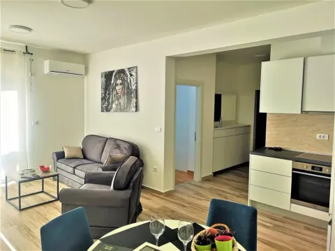 Sale, one bedroom apartment, 51m², Bečići, Budva - image 4