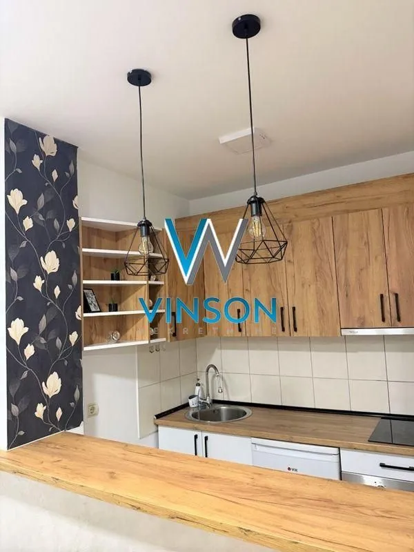 Izdavanje, jednosoban stan, 37m², Bulevar Oslobodjenja, Novi Sad Sve Podlokacije