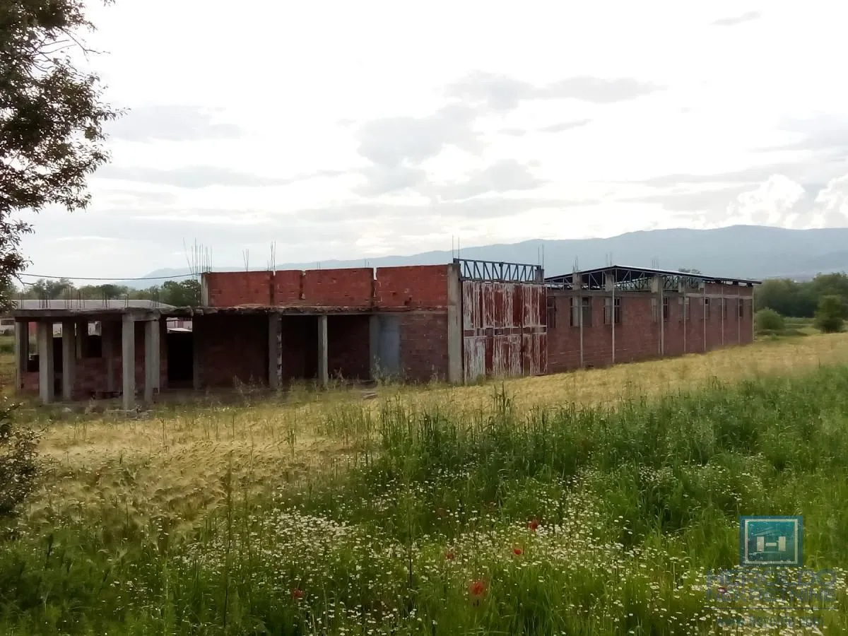Izdavanje, poslovni prostor, 300m², Zlatokop, Vranje