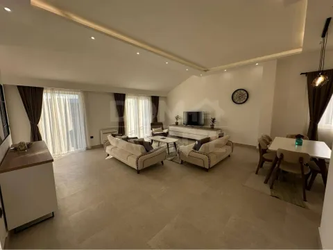Rent, two bedroom apartment, 90m², Seljanovo, Tivat - image 2