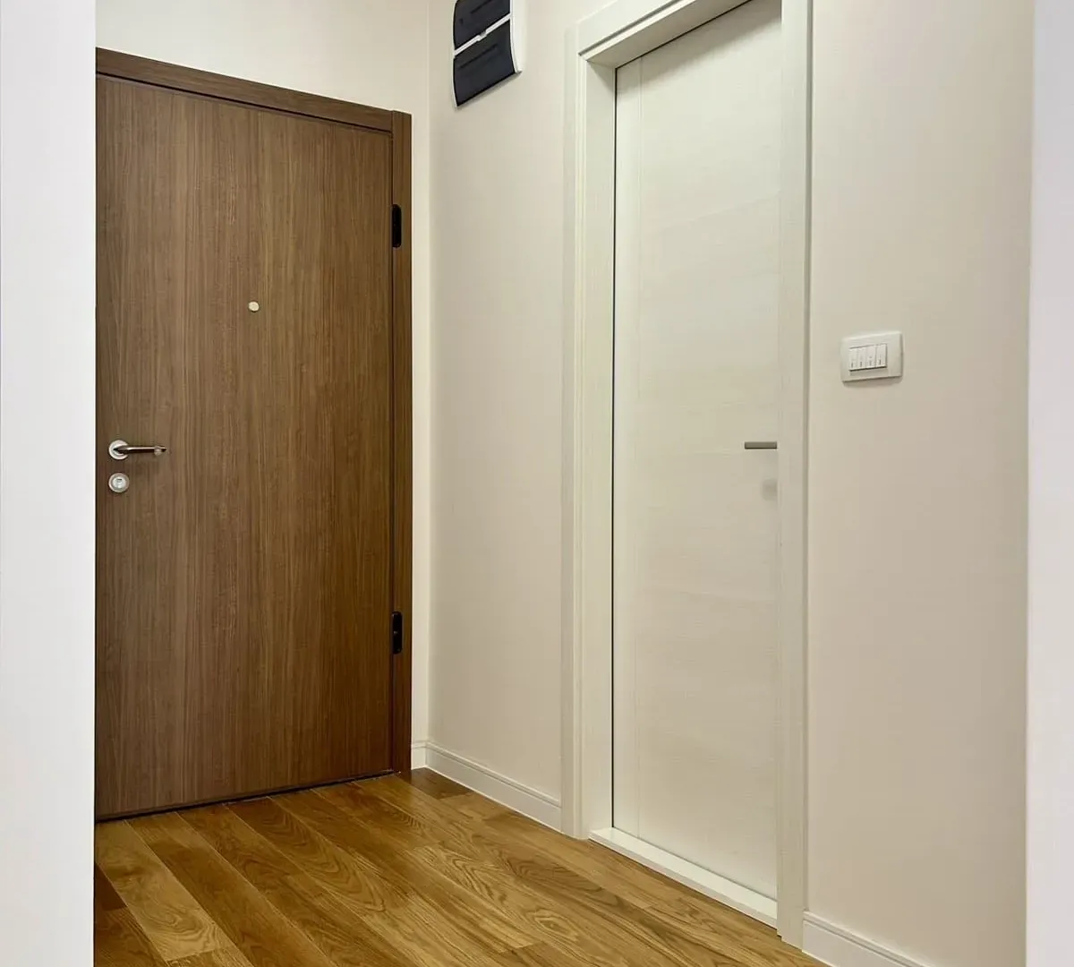 Izdavanje, jednosoban stan, 43m², Central Point, Podgorica