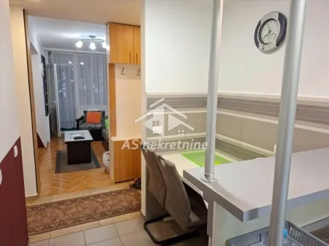 Izdavanje, dvosoban stan, 47m², Slavija, Vračar Sve Podlokacije - image 7