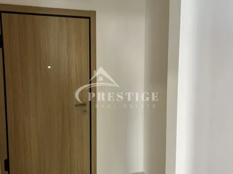 Prodaja, jednosoban stan, 45m², City Kvart, Podgorica - image 2