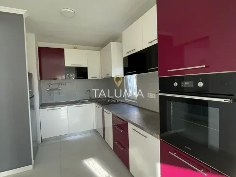 Izdavanje, kuća, 150m², Masline, Podgorica - image 5