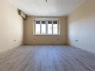 Izdavanje, trosoban stan, 66m2, Klinički Centar, Beograd