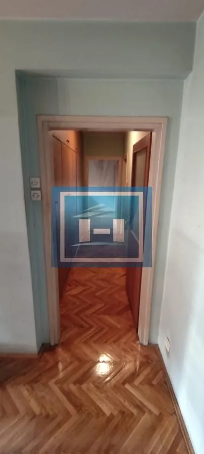 Prodaja, trosoban stan, 80m², Centar, Jagodina
