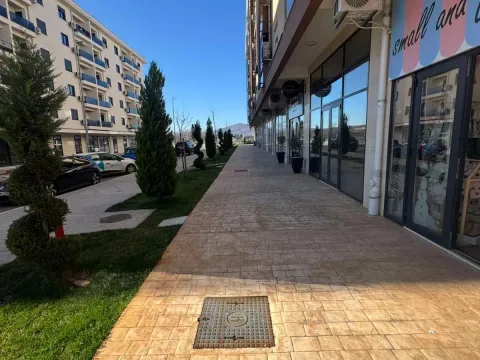 Rent, office space, 74m², City Kvart, Podgorica - image 3