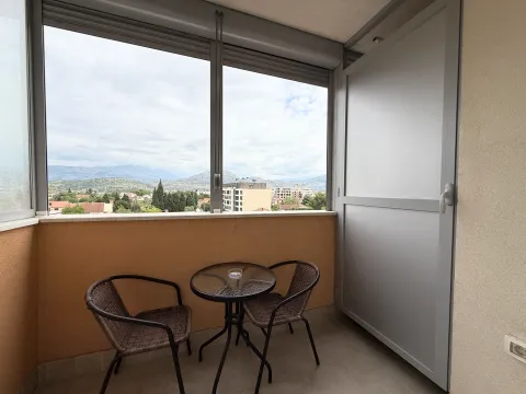 Izdavanje, jednosoban stan, 46m², City Kej, Podgorica - image 7