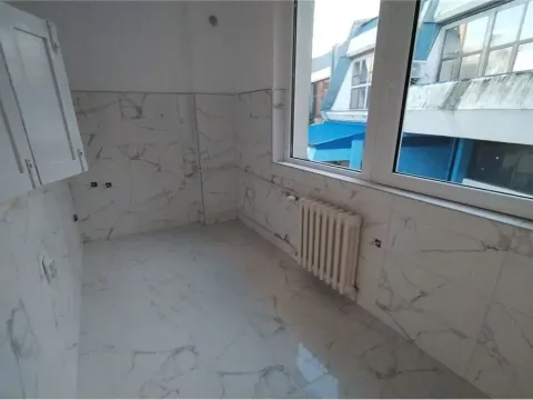 Izdavanje, poslovni prostor, 886m², Apelovac, Niš - image 9