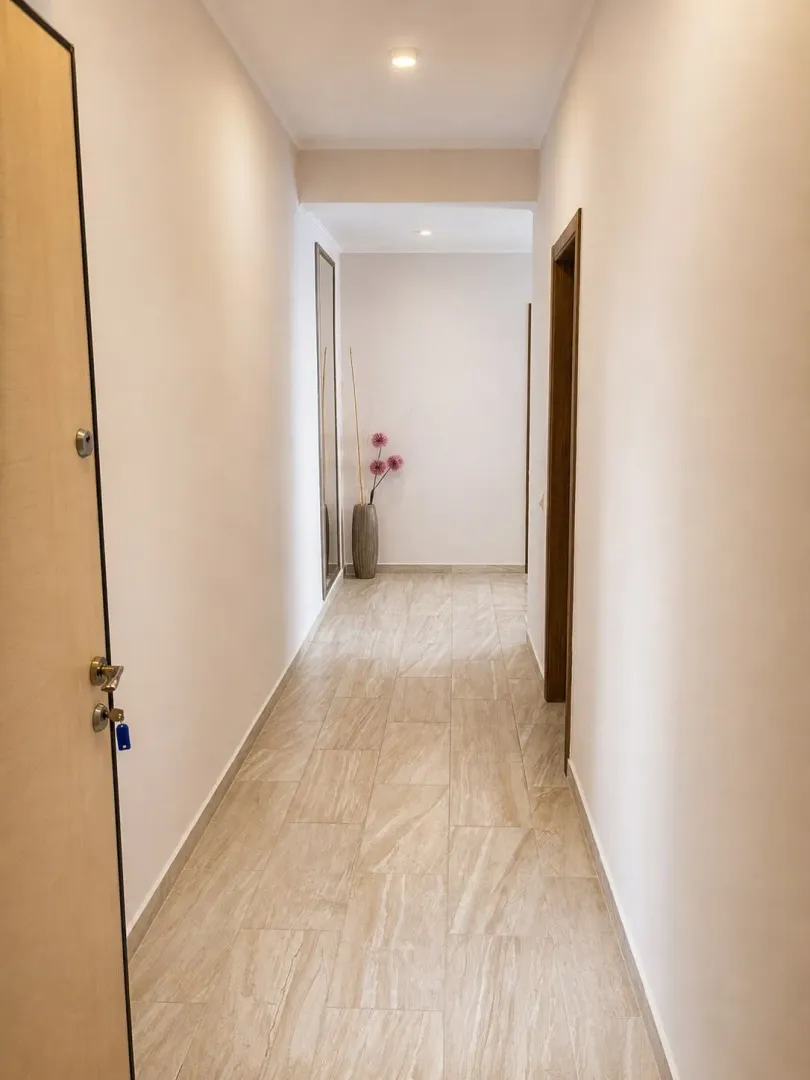 Prodaja, dvosoban stan, 70m², Komoševina, Budva
