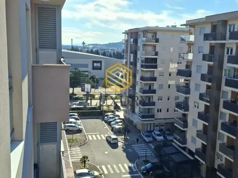 Izdavanje, jednosoban stan, 43m², City Kvart, Podgorica - image 5