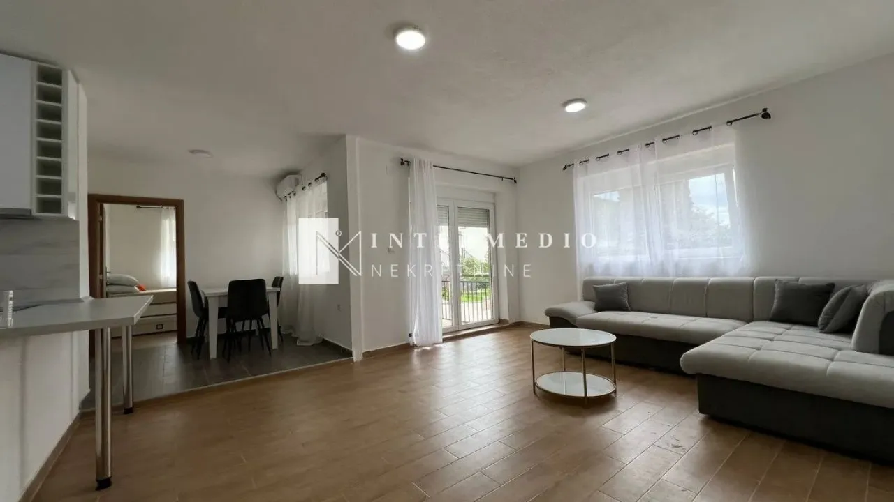 Rent, two bedroom apartment, 80m², Zelenika, Herceg Novi