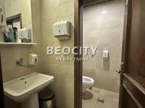 Izdavanje, poslovni prostor, 393m², Centar, Novi Sad - image 11